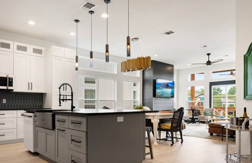 Cedar Creek Reservoir House | 288 m² House ∙ 6 bedrooms ∙ 18 guests