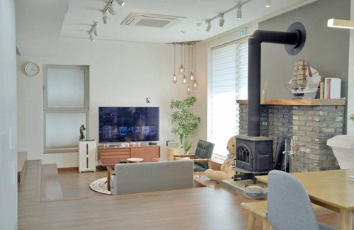Eunpyeong-gu House | 290 m² House ∙ 8 bedrooms ∙ 16 guests