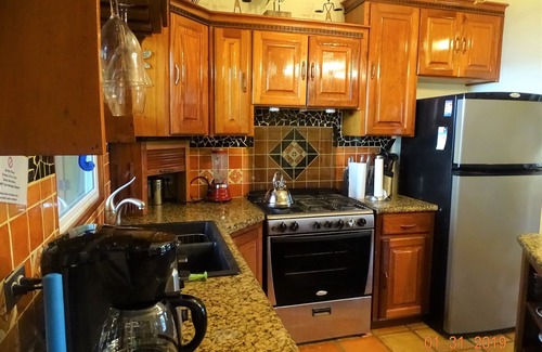 Placencia Condo | 2B/2B Condo at Sunset Pointe, Placencia. OCEAN FRONT Gold Std. KING master