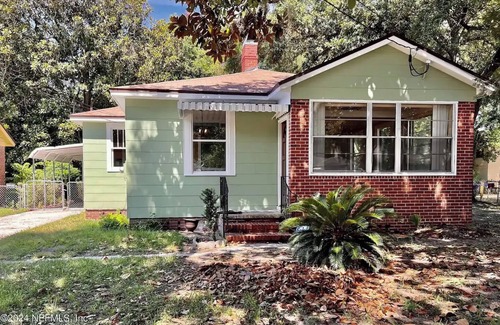 Northside House | 2B1BA Central - Airport, Riverside, Zoo, Beach