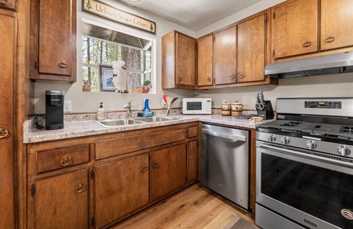 Summit Estates Apartment | 2BD/1B Apt Walking Distance to Snow Summit