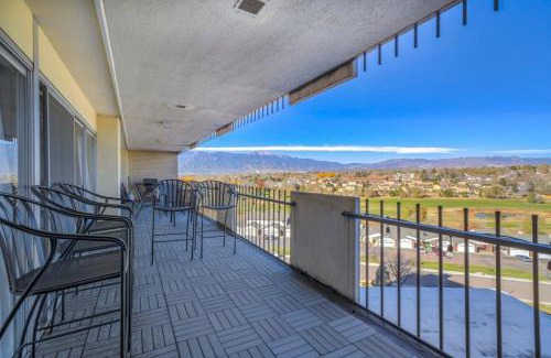 Southeast Colorado Springs House | 2BD Luxury Condo Cocktail Lounge Beautiful Views