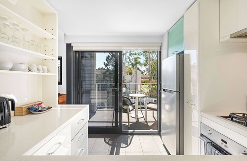 Perth Apartment | 2BDR on Beaufort Street + Parking - Mount Lawley