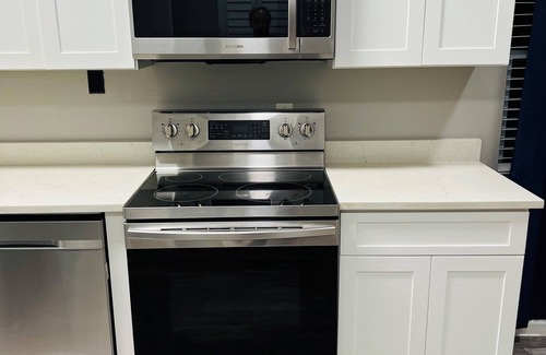 Fairvilla House | 2bdrm Home near Orlando Fairground, Camping World and Downtown Orlando