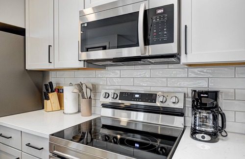 Noblesville Apartment | 2BED/2BTH - KING/QUEEN BEDS - CARMEL/FISHERS/NOBLESVILLE GRAND PARK