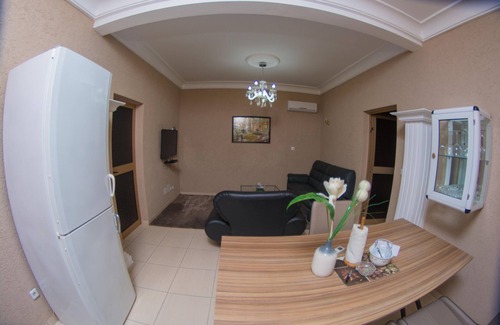 Lome Apartment | 2bed air-conditioned living room apartment