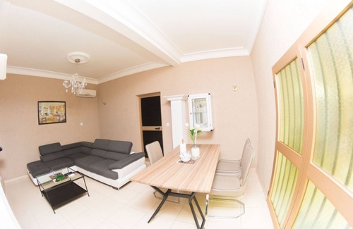 Lome Apartment | 2bed air-conditioned living room apartment