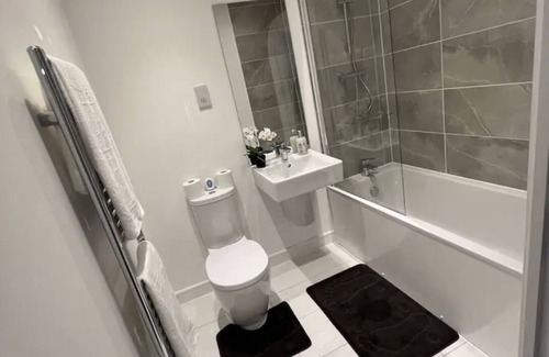 Ebbsfleet Valley Apartment | 2bedroom in swanscombe