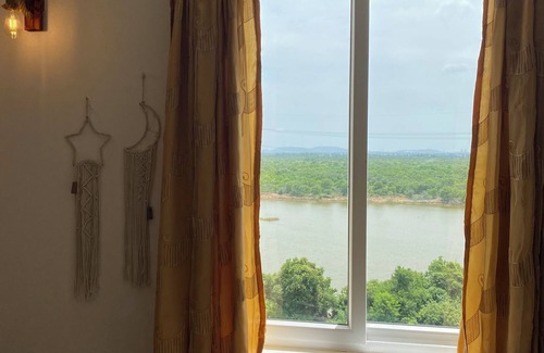 Kelambakkam Apartment | 2BHK Lake View Barcelona Theme Apartment - Chennai