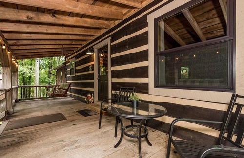 Gnaw Bone Cabin | 2BR, 2 BA Log Cabin