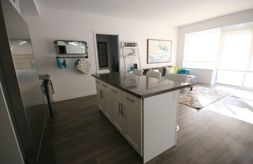 Big Bay Point Condo | 2BR 2 Bath Brand New Luxury Condo - Perfect Vacation rental