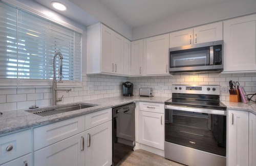 Caswell Beach Condo | 2BR/2BA Condo - Ocean View, Walk to Beach, Seasonal Pool, Sleeps 5