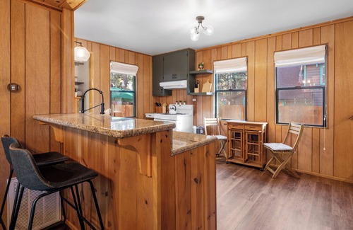 Peter Pan Cabin | 2BR/2BA Cozy Cabin in Big Bear w/Private Fence, Arcade, Spa, Near Forest & Lake