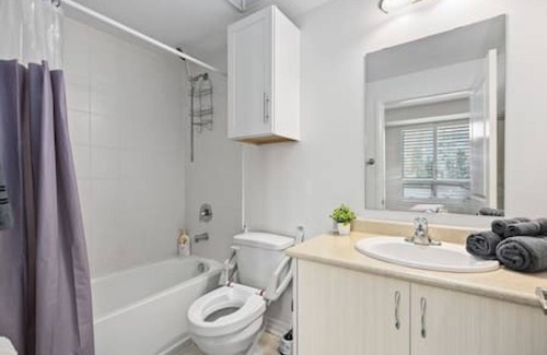 Malvern House | 2BR 2WR Scarborough Townhouse