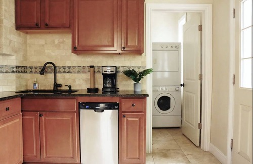 Cole House | 2BR Bungalow | Private Terrace | Walk To RiNo Restaurants