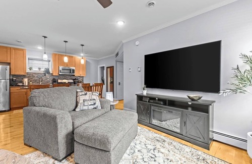 Old North End Apartment | 2BR Burlington Apartment!