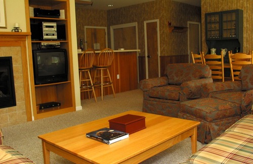 Jeffersonville Condo | 2BR Family-friendly Smuggler's Notch Ski Sun Resort (Wyndham Vacations)