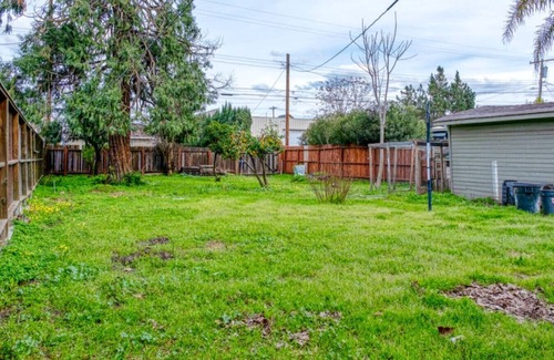 Lodi Apartment | 2BR Family Getaway w/Yard, Kitchen & Parking