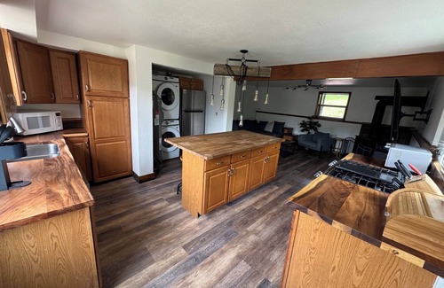 Evergreen Apartment | 2BR garden level apartment close to red rocks, hiking, skiing