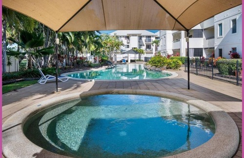 Townsville Apartment | 2br Marina Apartment -Walk to Strand-Ferry-Casino