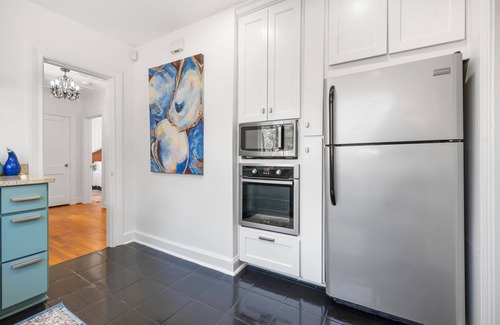 Ardmore - Gould Estates - Olin Heights House | 2BR Midtown Savannah on Columbus Drive + Pet