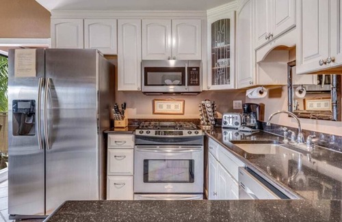 Kaunakakai Condo | 2BR Ocean Views W/Large Lanai - Molokai Shores