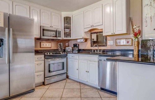 Kaunakakai Condo | 2BR Ocean Views W/Large Lanai - Molokai Shores