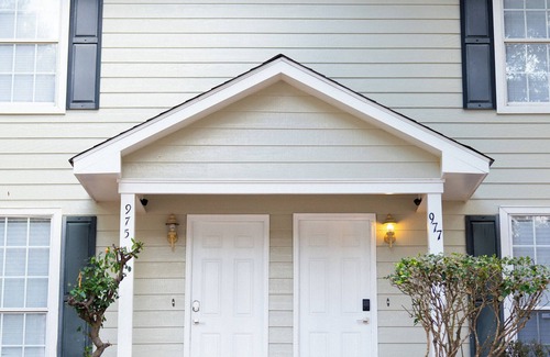 Mobile Apartment | 2BR Retreat in Mobile | Pet-Friendly