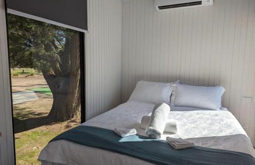 Dadswells Bridge House | 2BR Tiny Family Home at Grampians Edge by Tiny Away