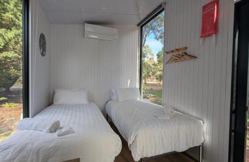 Dadswells Bridge House | 2BR Tiny Family Home at Grampians Edge by Tiny Away