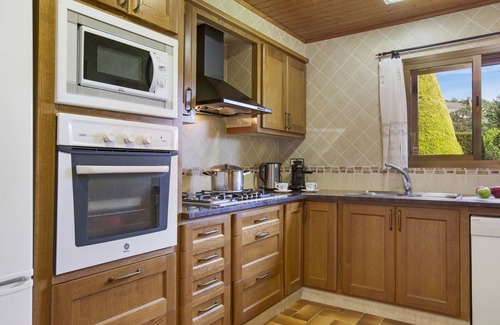 Puigventos Villa | 2CIP01-08pax - House with capacity for 08 people and private pool located in a quiet area