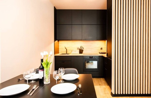 Gaski Apartment | 2Homerent | Sea View Terrace | Beachside | Parking