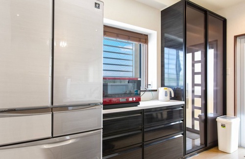 Kuwae Apartment | 2LDK Family Room A few minutes on foot to America/Nakagami-gun Okinawa