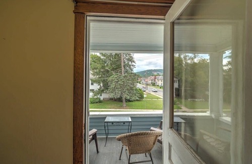 Oneonta Apartment | 2nd Base Apt 2 - All Star Baseball Rentals