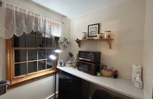 Danville House | 2nd Floor of home in the country 2Bdrm lots of parking, Spacious & peaceful