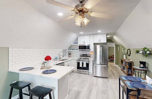 Cameron House | 2nd Floor Unit with shared pool, playground, & gym access