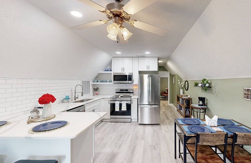 Cameron House | 2nd Floor Unit with shared pool, playground, & gym access