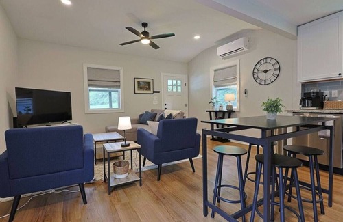 Knoxville House | 2S/Franklin · Quiet Country Cottage ~10 min to Downtown & UT