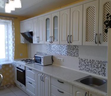 Chornomorsk Apartment | 3-кімнатна квартира в центрі