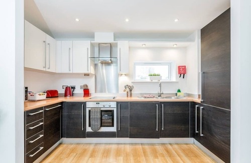 Guildford Apartment | 3 Abbots Yard - 2 bedroom apartment