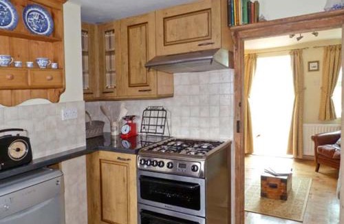 Stuppington House | 3 Apsley Cottages
