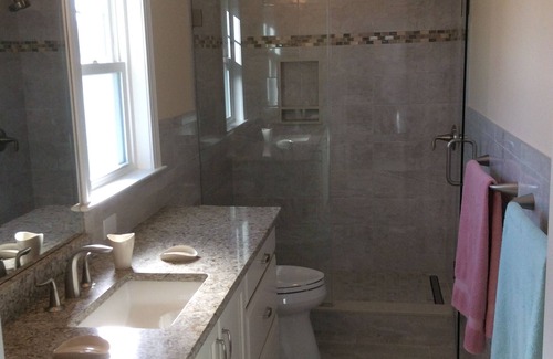 Gold Coast Condo | 3 BDR / 2 Bath condo, 5 houses from Ocean City's Gold Coast beach