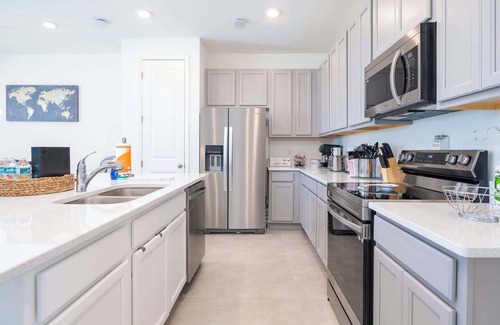 Davenport House | 3 BDR Resort Home Packed with Amenities!