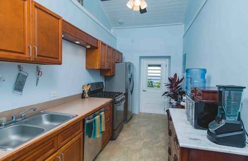 Estate Sprat Hall House | 3 Bdrm house on historic estate - private balconies - incredible location