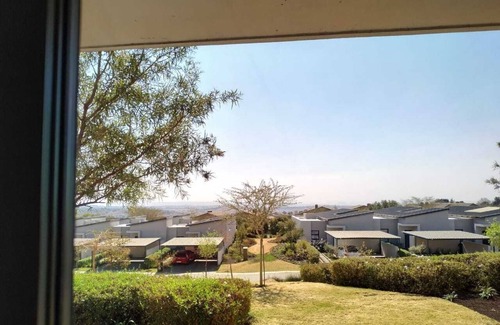 Greater Johannesburg Metropolitan Area House | 3 Bed 2 Bath Home in a Golf Estate near Lanseria Airport