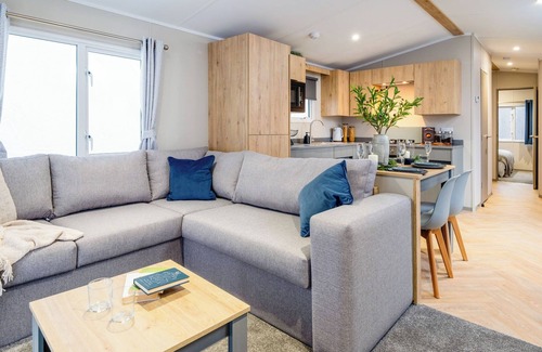 Whittlesey House | 3 Bed Holiday Home PF