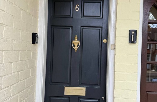 Erdington House | 3-Bed House, Birmingham.