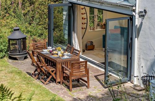 Llangynidr House | 3 Bed in Brecon 56811