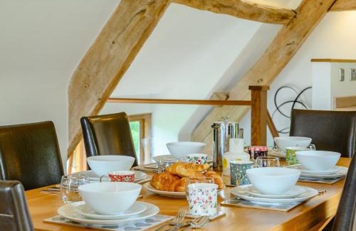Llanfihangel Tal-y-llyn House | 3 Bed in Brecon 88249