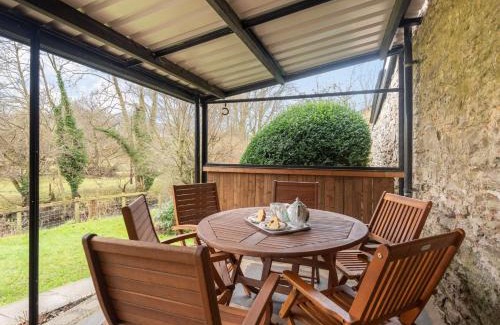 Llandrindod Wells House | 3 Bed in Builth Wells 85926